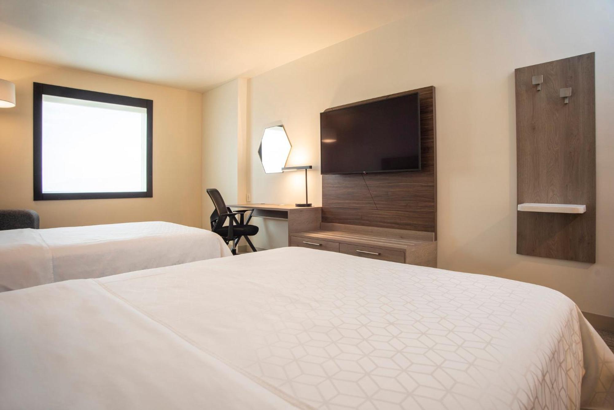 Holiday Inn Express Guadalajara Iteso By Ihg Запопан Екстериор снимка