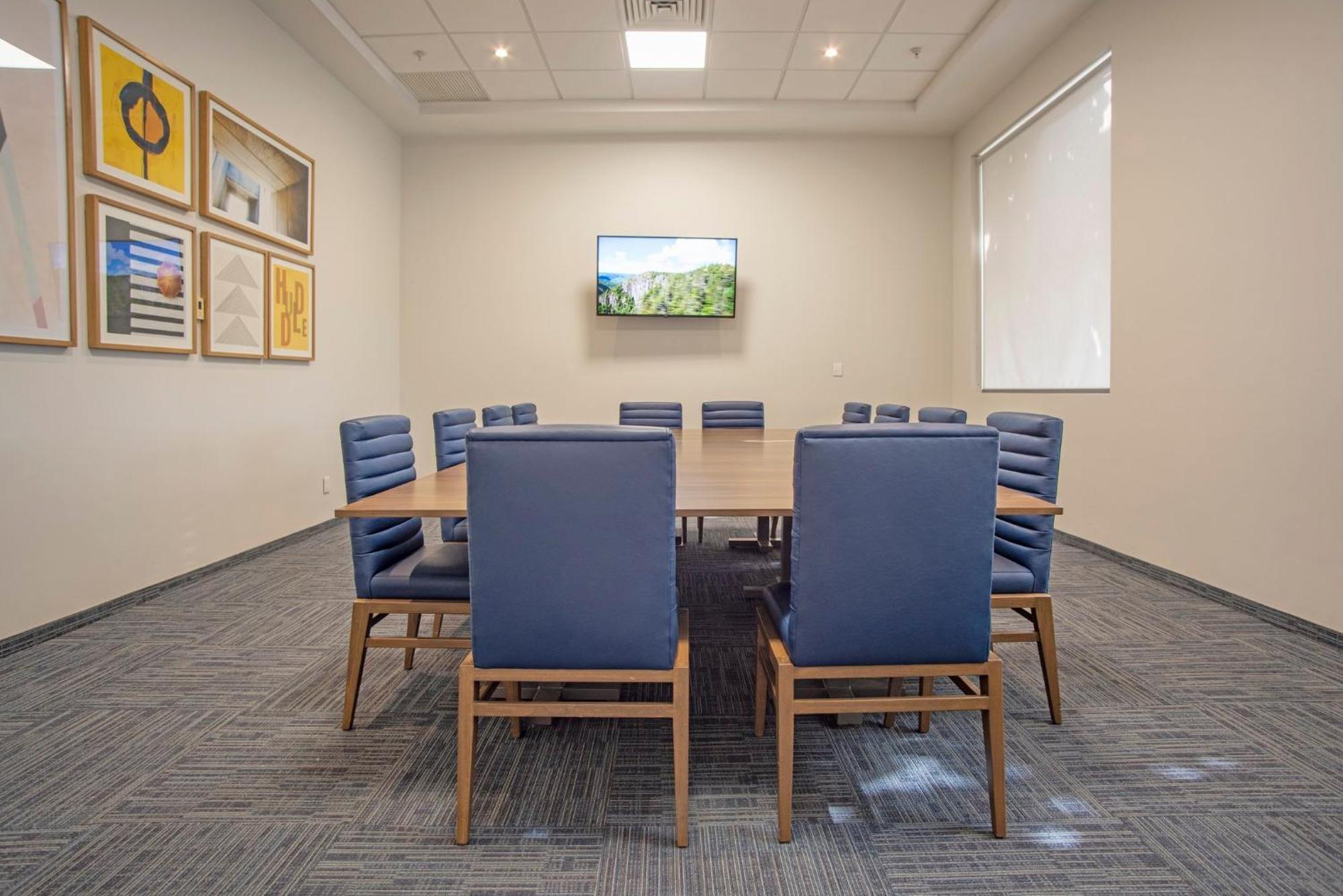 Holiday Inn Express Guadalajara Iteso By Ihg Запопан Екстериор снимка