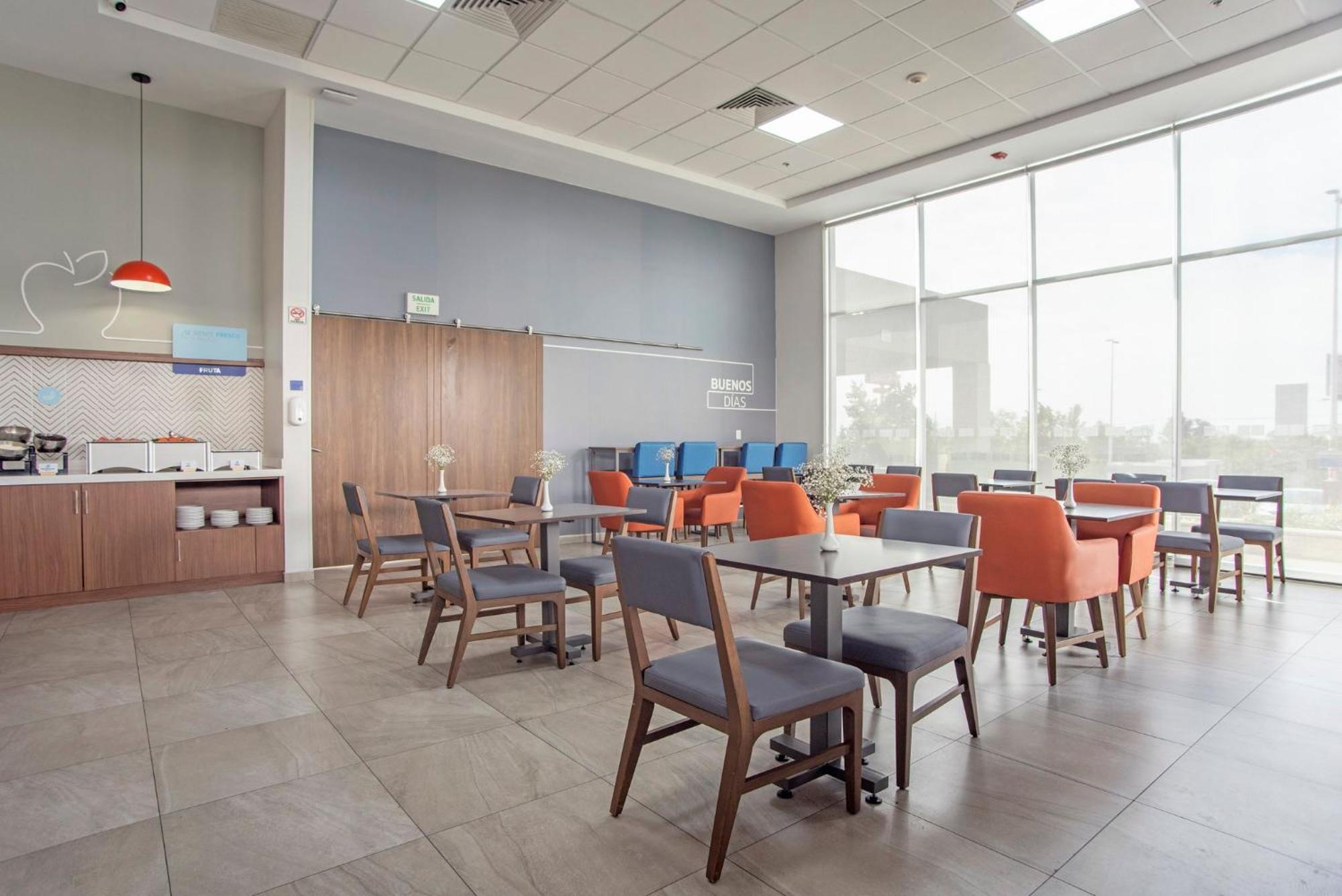 Holiday Inn Express Guadalajara Iteso By Ihg Запопан Екстериор снимка