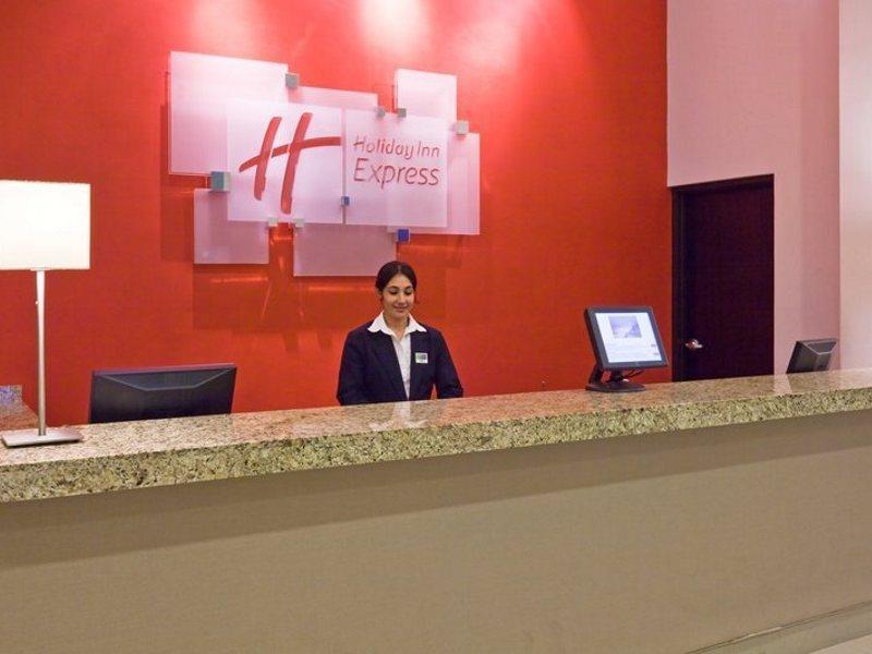 Holiday Inn Express Guadalajara Iteso By Ihg Запопан Интериор снимка