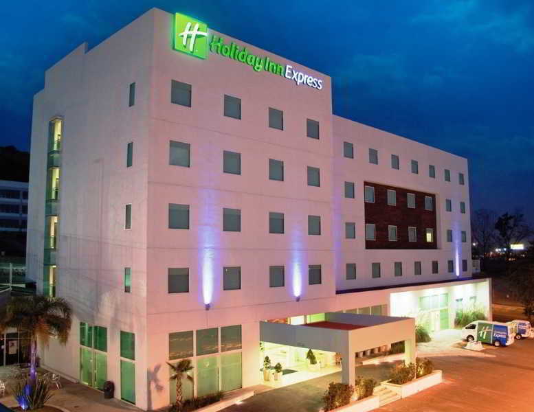Holiday Inn Express Guadalajara Iteso By Ihg Запопан Екстериор снимка